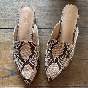 Express Women's Snake Print Loafers - Tan and Black (size 7)